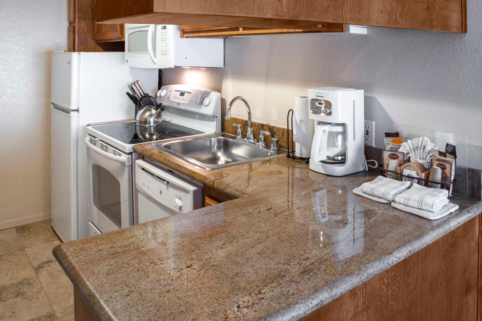 Hilton Vacation Club San Luis Bay Авила Бийч Екстериор снимка