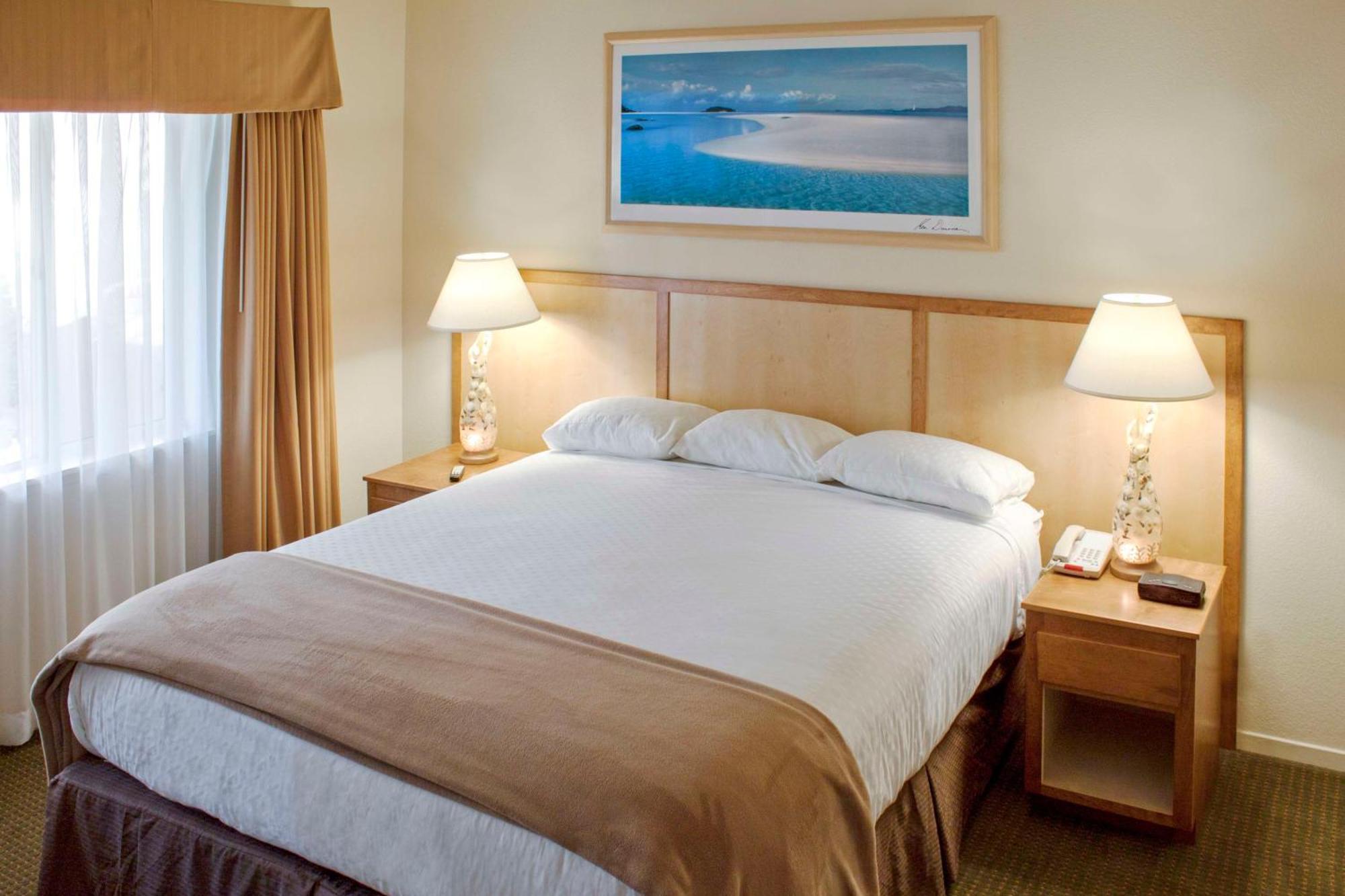 Hilton Vacation Club San Luis Bay Авила Бийч Екстериор снимка