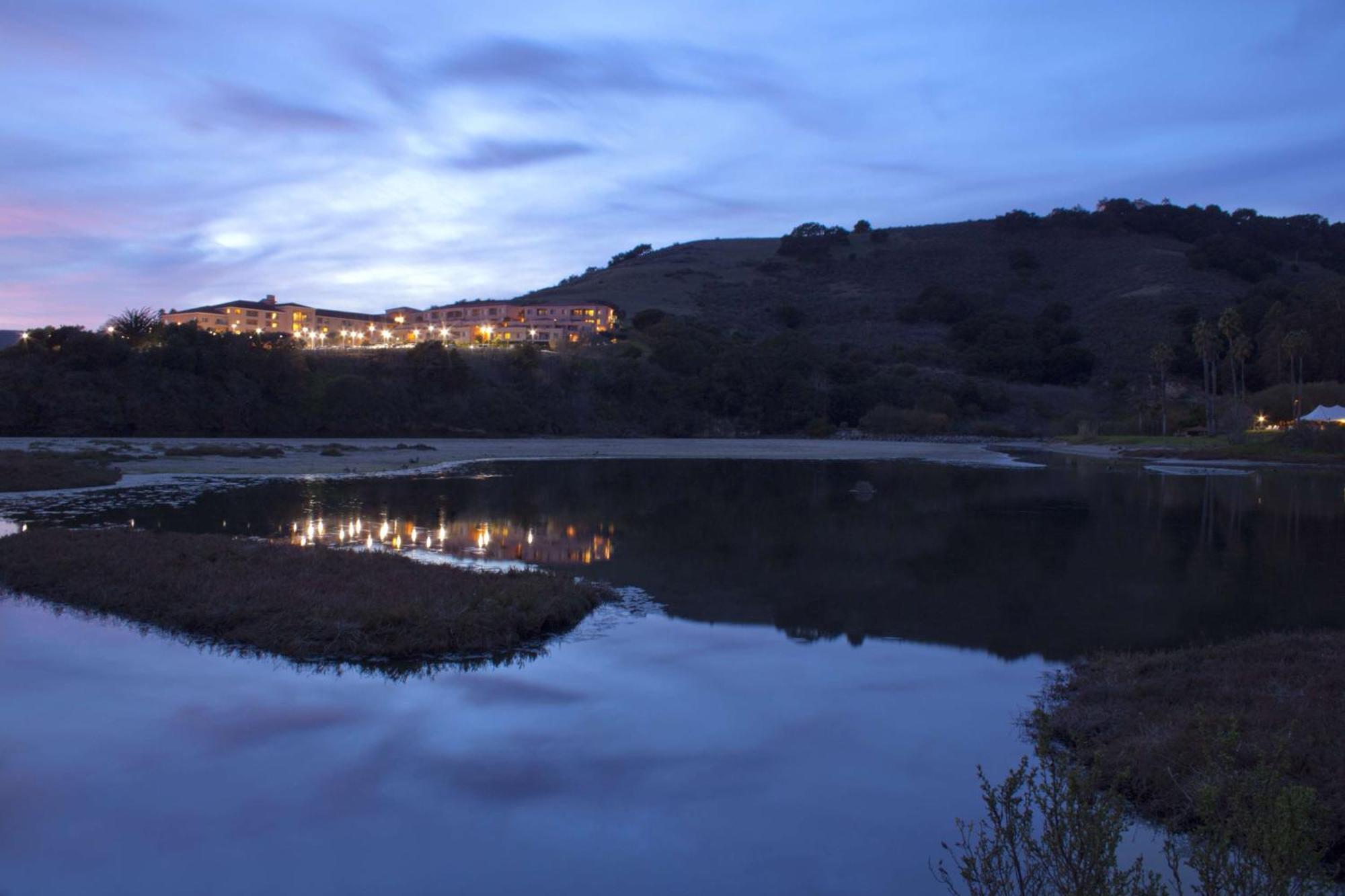 Hilton Vacation Club San Luis Bay Авила Бийч Екстериор снимка
